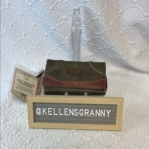 NWT B*0*C Olive and SaddleWallet with RFID identity Protection very roomy